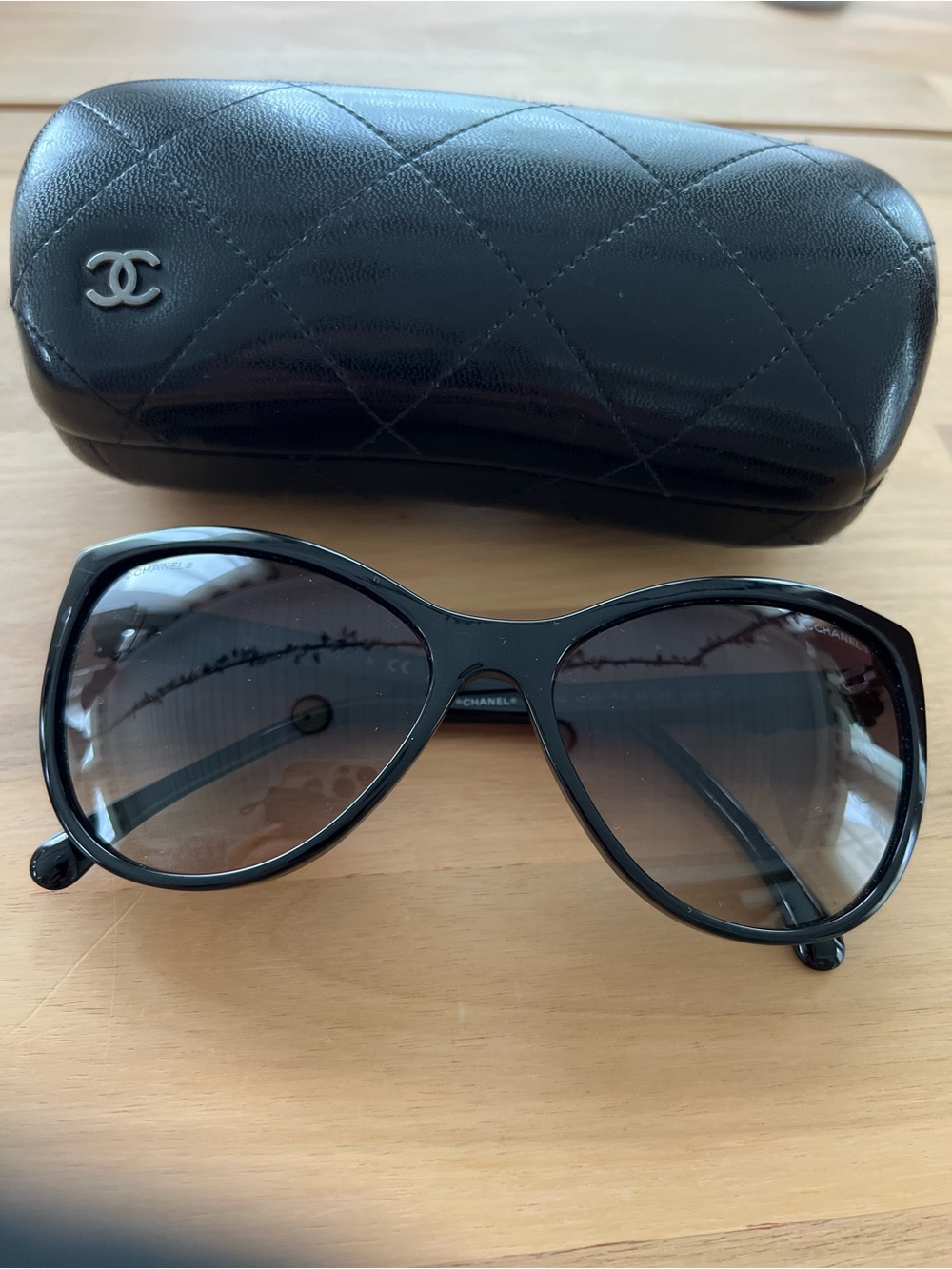 Chanel Black Cat Eye Frame Bow Sunglasses - 5281-Q